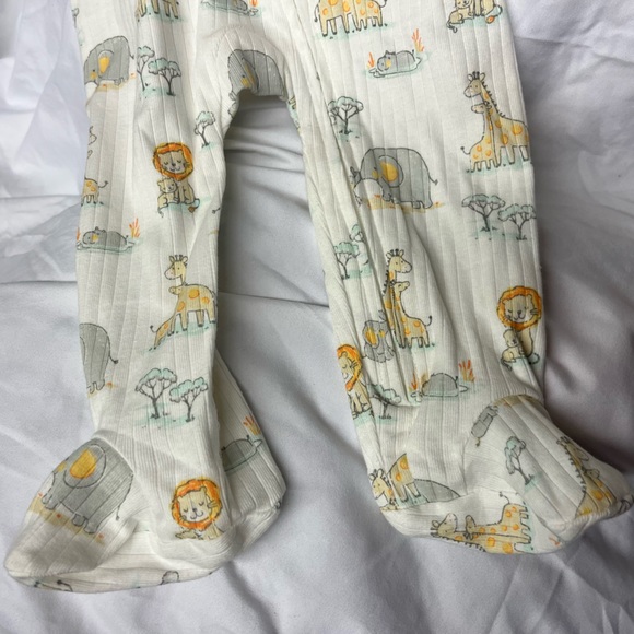 Little Me - footie&hat . NEW, 9months - Picture 2 of 4